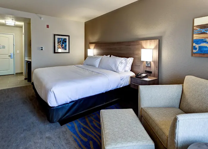 Holiday Inn Express & Suites Great Bend By Ihg