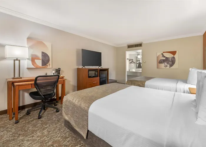 Best Western Angus Inn